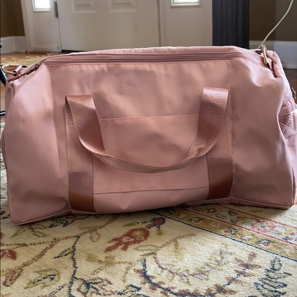 Lululemon pink duffle bag